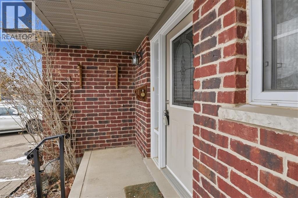 324 Maverick Street, Waterloo, Ontario  N2K 0A4 - Photo 6 - 40813054