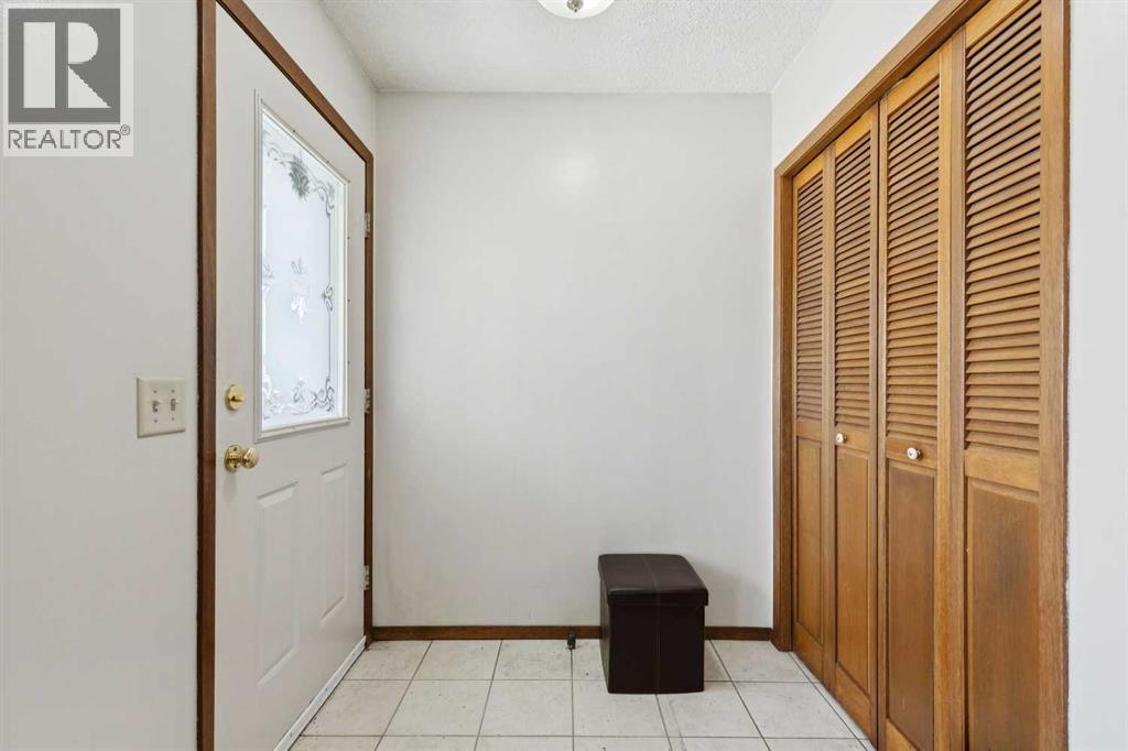 156 Falshire Close NE, Calgary, Alberta  T3J 3A1 - Photo 3 - A2300457