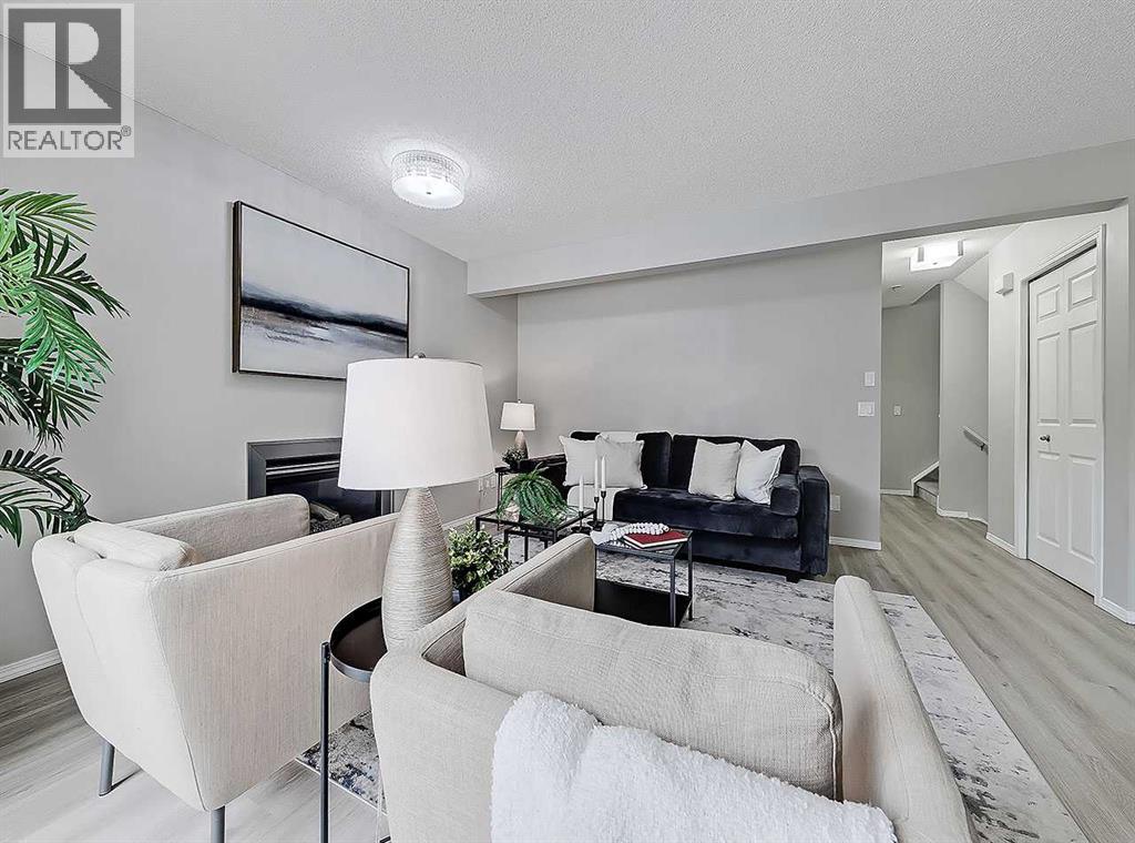 9 Royal Elm Mews NW, Calgary, Alberta  T3G 5P6 - Photo 5 - A2300636