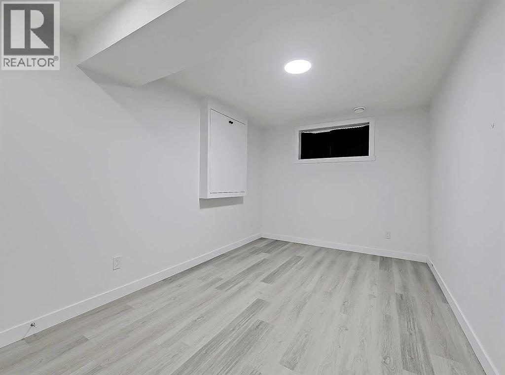 9 Royal Elm Mews NW, Calgary, Alberta  T3G 5P6 - Photo 41 - A2300636