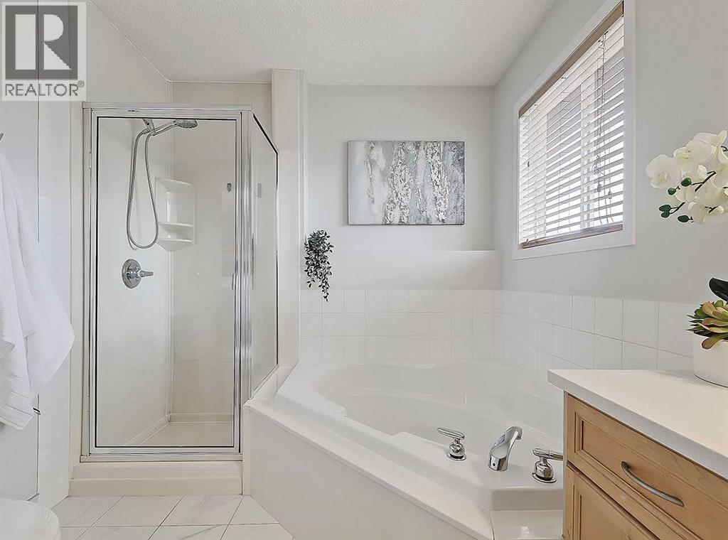 9 Royal Elm Mews NW, Calgary, Alberta  T3G 5P6 - Photo 26 - A2300636