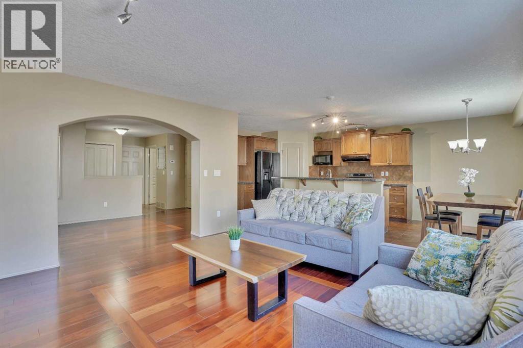 10 Bridlerange Circle Sw, Calgary, Alberta  T2Y 5H4 - Photo 8 - A2300753