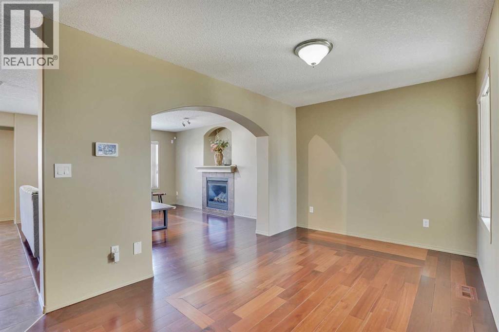 10 Bridlerange Circle Sw, Calgary, Alberta  T2Y 5H4 - Photo 6 - A2300753