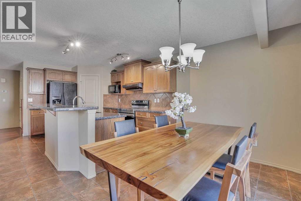 10 Bridlerange Circle Sw, Calgary, Alberta  T2Y 5H4 - Photo 17 - A2300753