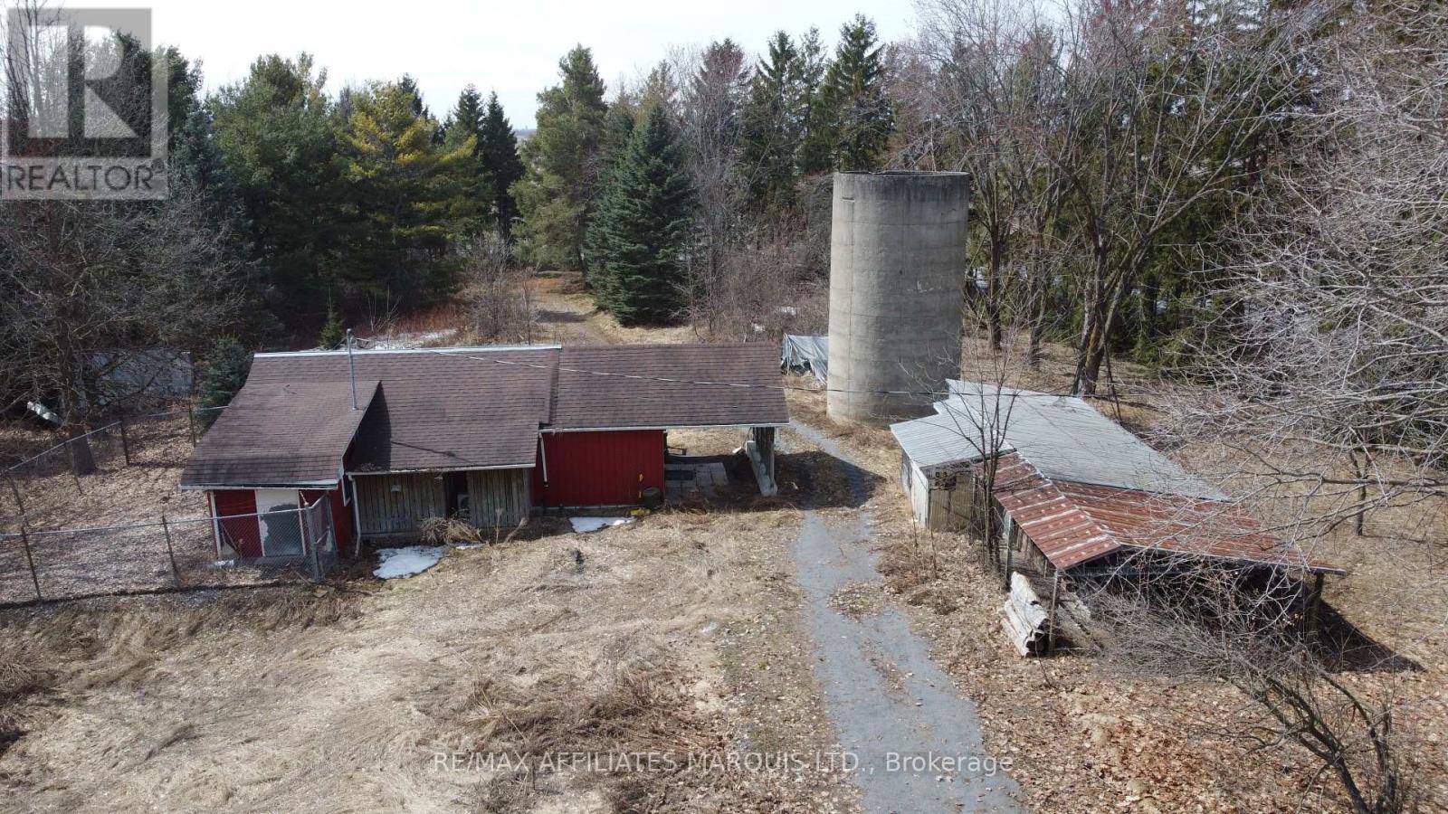 17002 Norman Drive, North Stormont, Ontario  K0C 1W0 - Photo 7 - X12984360