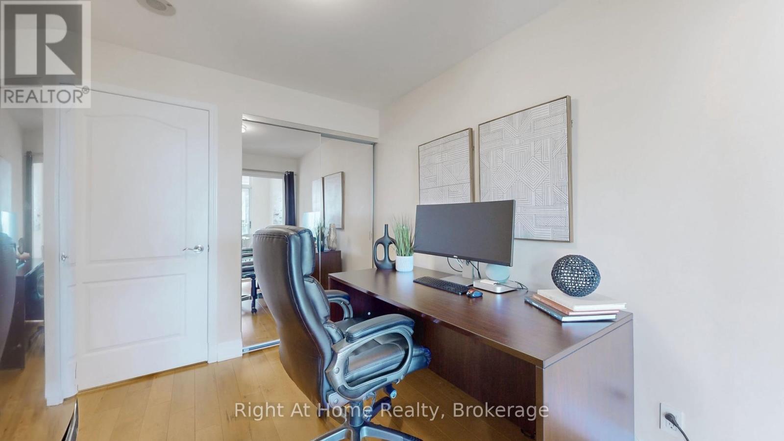 209 - 228 Queens Quay W, Toronto, Ontario  M5J 2X1 - Photo 19 - C12984440