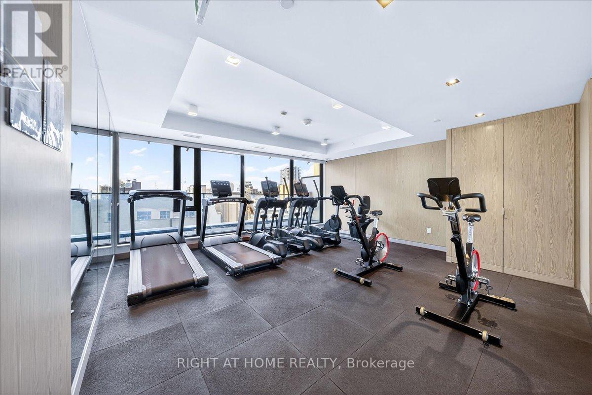 1907 - 215 Queen Street W, Toronto, Ontario  M5A 1S2 - Photo 21 - C12818736