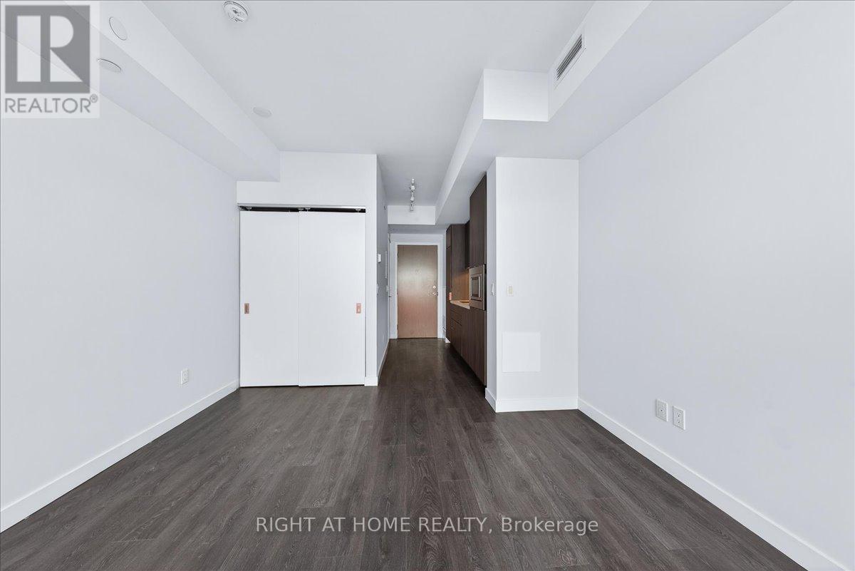 1907 - 215 Queen Street W, Toronto, Ontario  M5A 1S2 - Photo 17 - C12818736