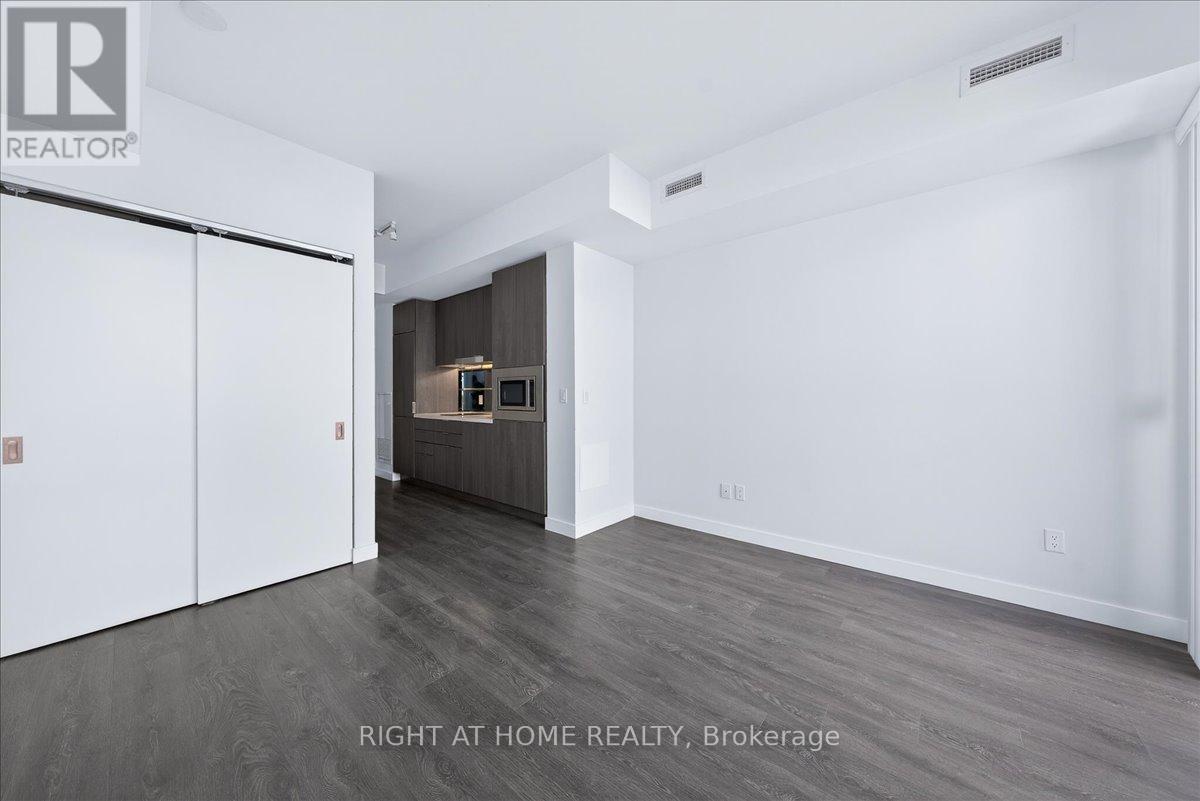 1907 - 215 Queen Street W, Toronto, Ontario  M5A 1S2 - Photo 15 - C12818736