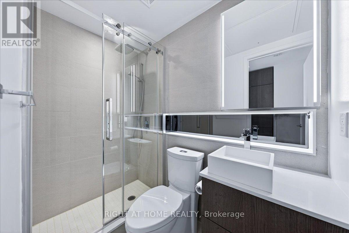 1907 - 215 Queen Street W, Toronto, Ontario  M5A 1S2 - Photo 18 - C12818736