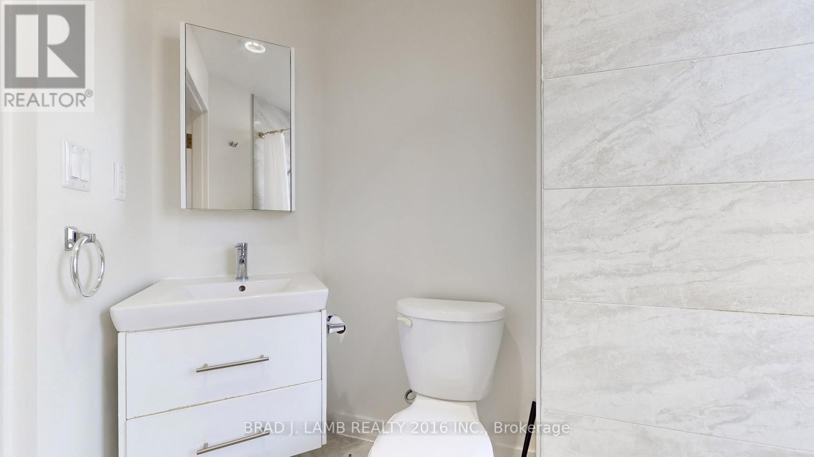 201 - 1496 Queen Street W, Toronto, Ontario  M6K 1M4 - Photo 5 - W12976086