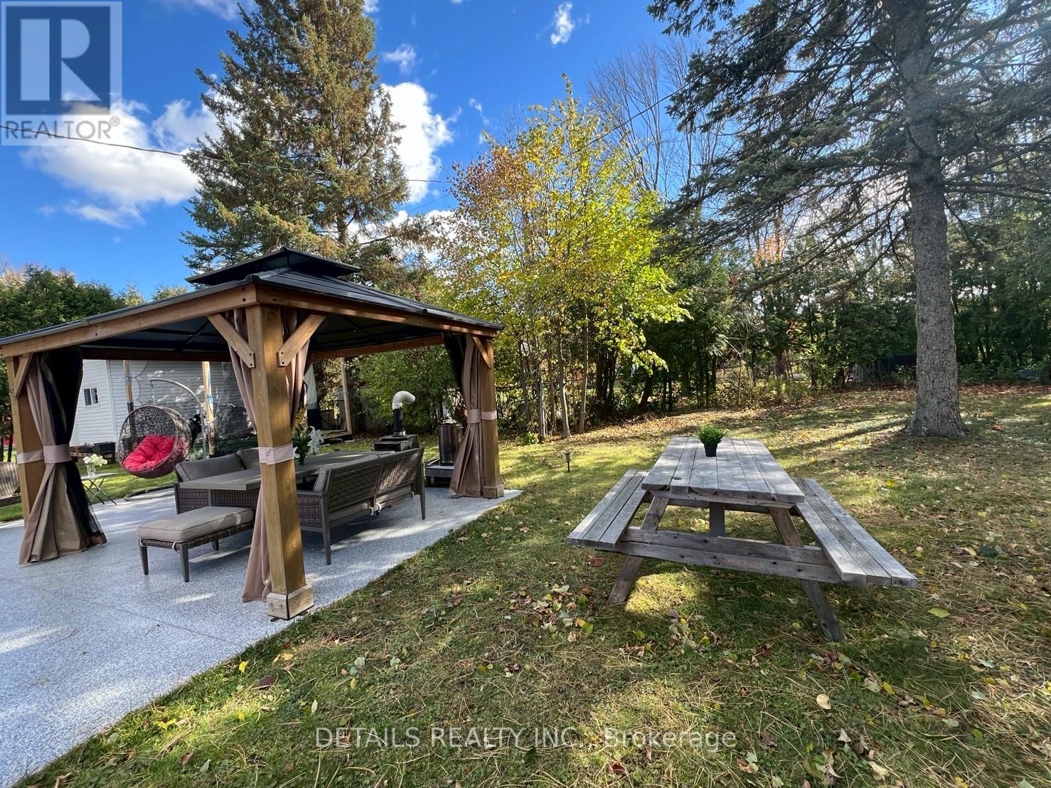 7 Kerry Crescent, Ottawa, Ontario  K2E 5V7 - Photo 45 - X12980874