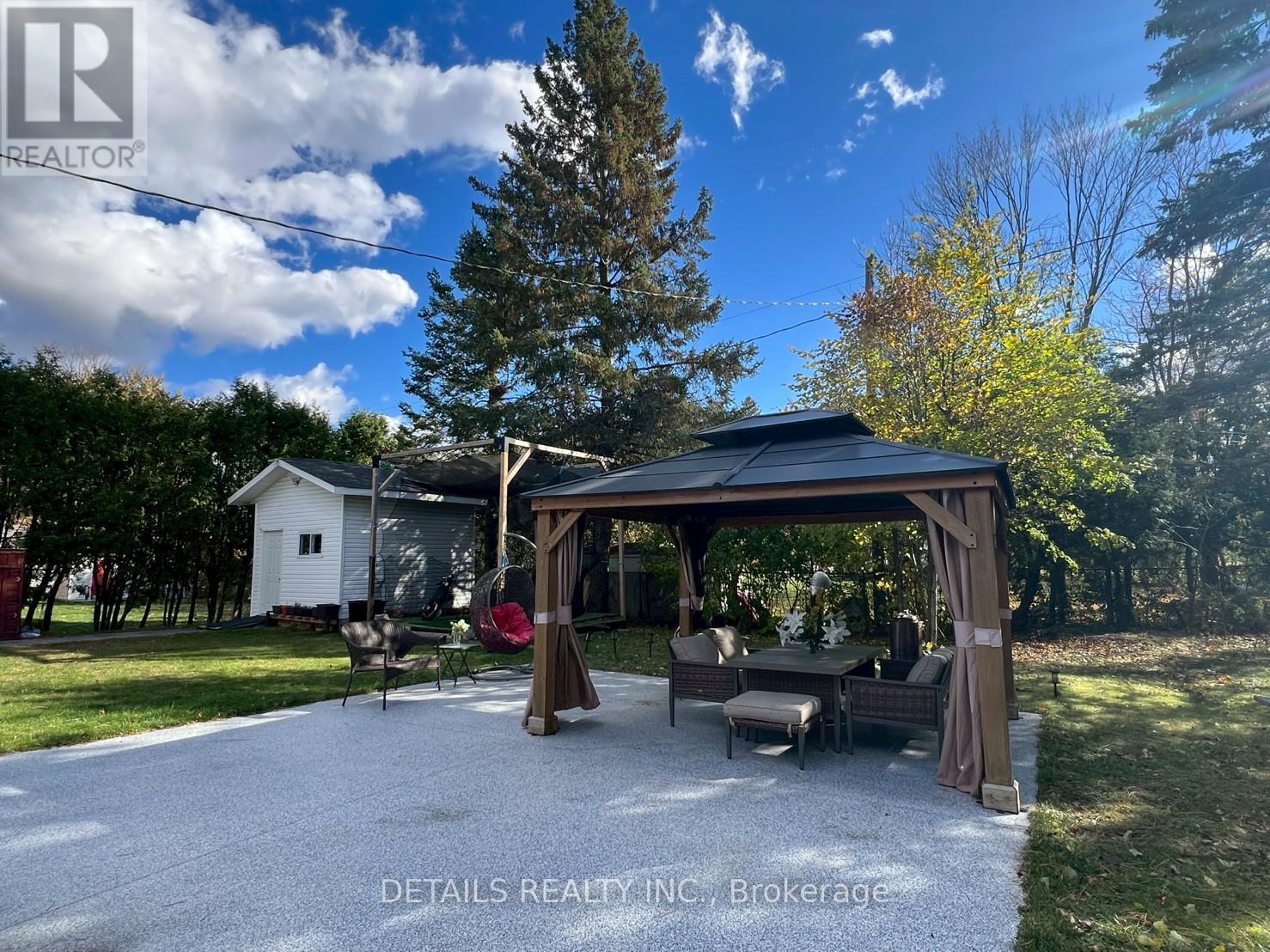 7 Kerry Crescent, Ottawa, Ontario  K2E 5V7 - Photo 46 - X12980874