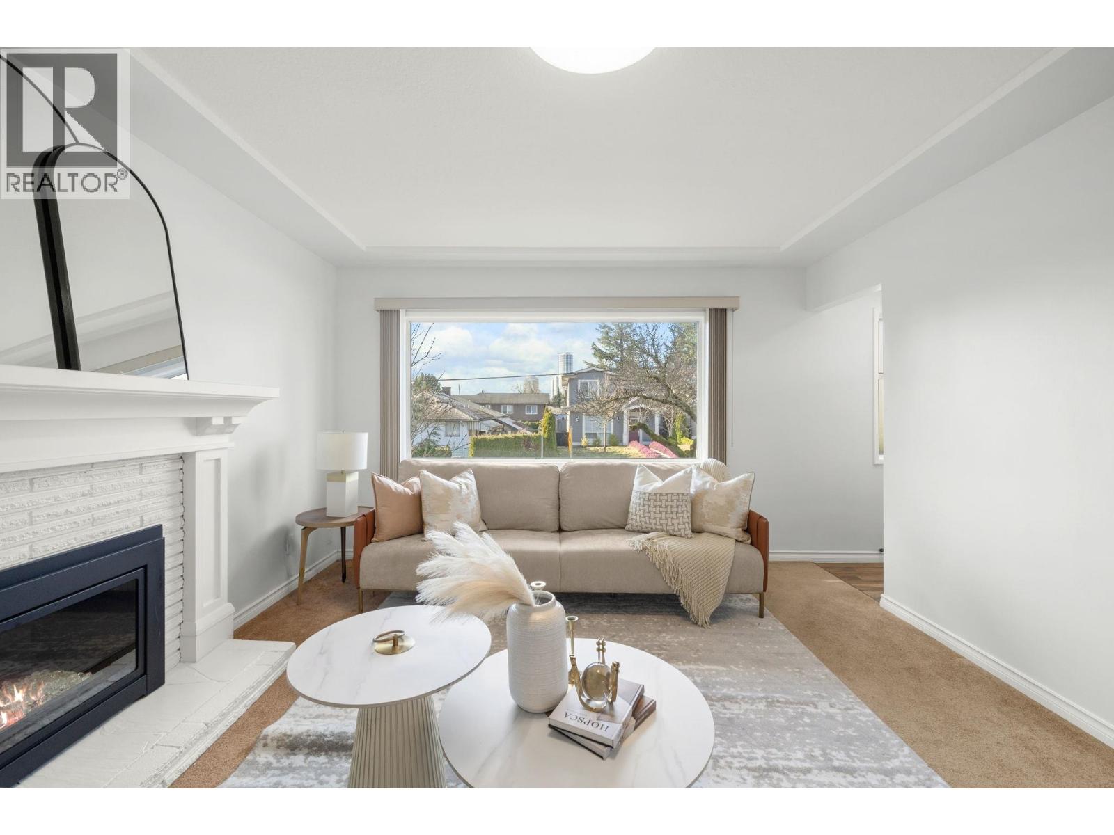 7776 Davies Street, Burnaby, British Columbia  V3N 3H4 - Photo 4 - R3109837