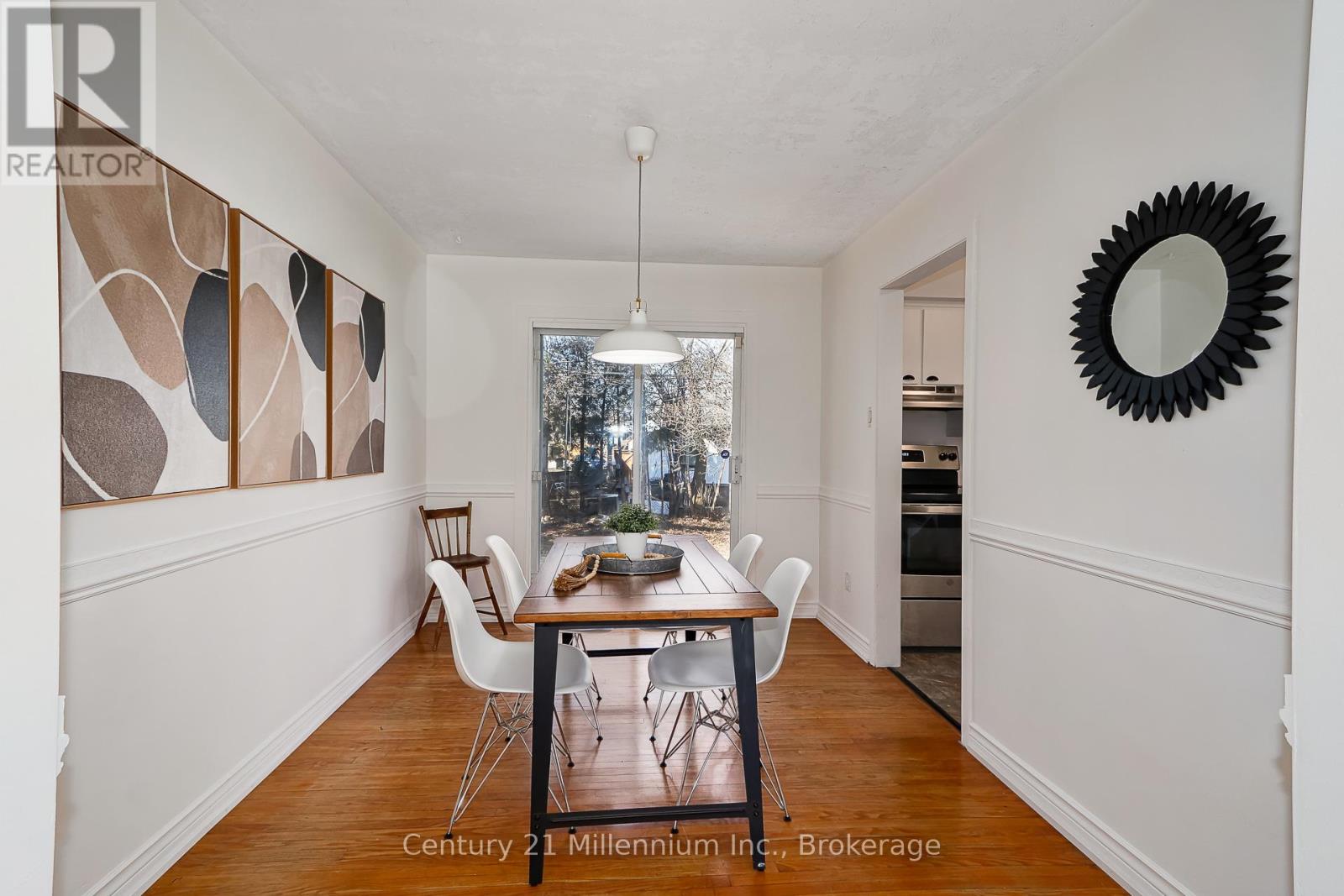 22 Dickson Road, Collingwood, Ontario  L9Y 2X3 - Photo 6 - S12984452