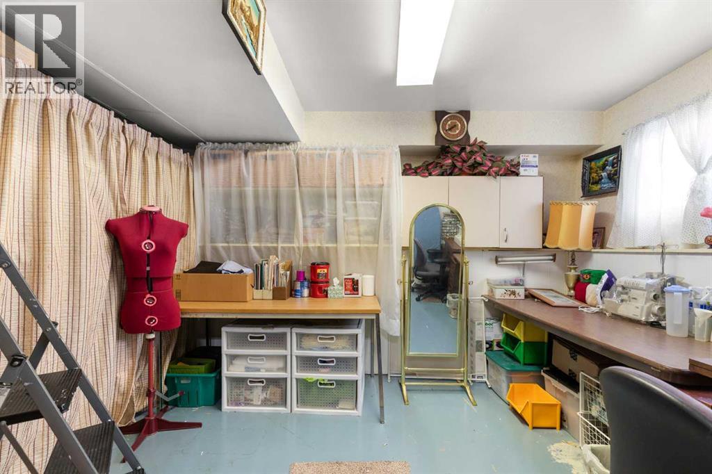 504 Sissons Crescent SE, Medicine Hat, Alberta  T1B 2J9 - Photo 28 - A2300039