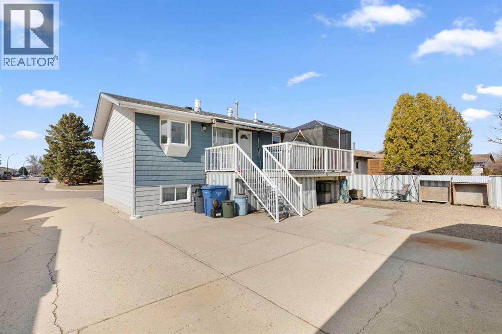 504 Sissons Crescent SE, Medicine Hat, Alberta  T1B 2J9 - Photo 32 - A2300039