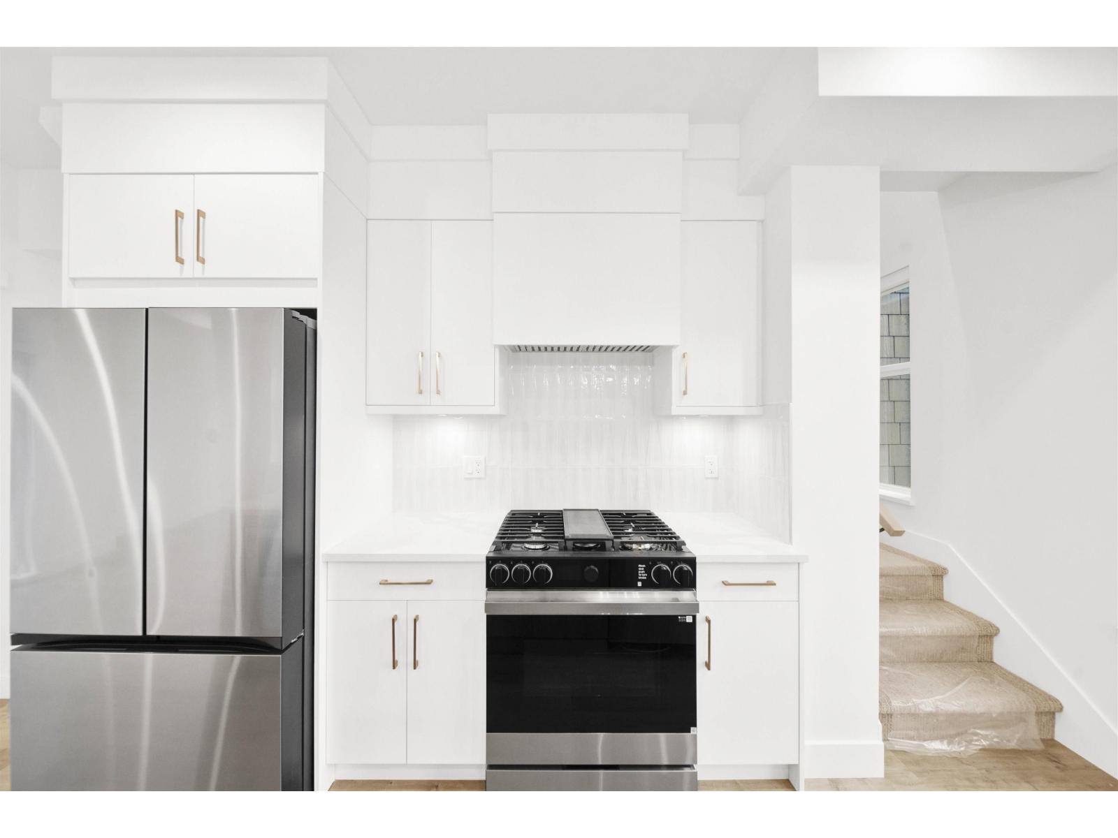 7 12770 105 Avenue, Surrey, British Columbia  V3V 0H2 - Photo 3 - R3109266