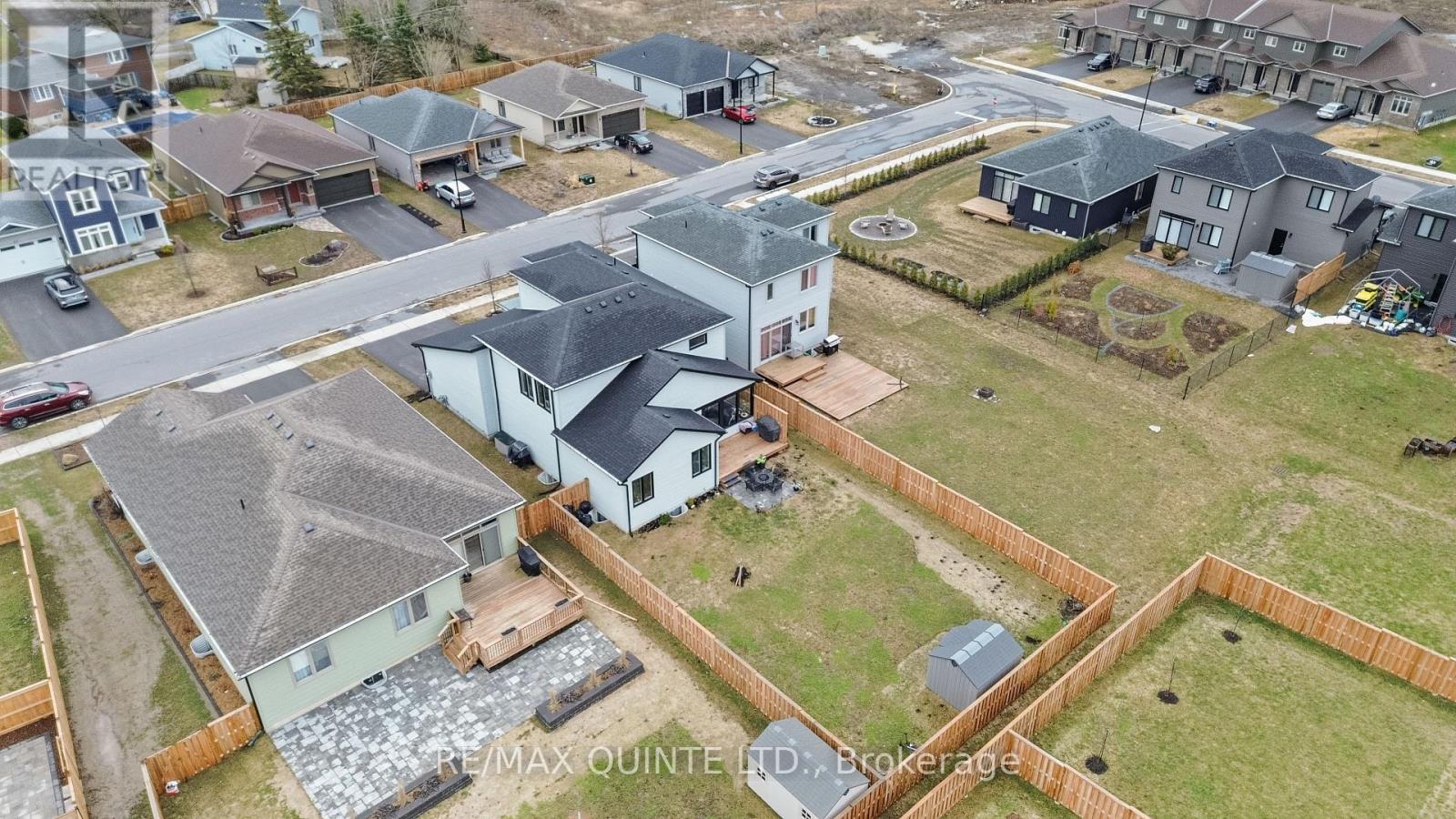 40 Allen Street, Prince Edward County, Ontario  K0K 2T0 - Photo 8 - X12984374