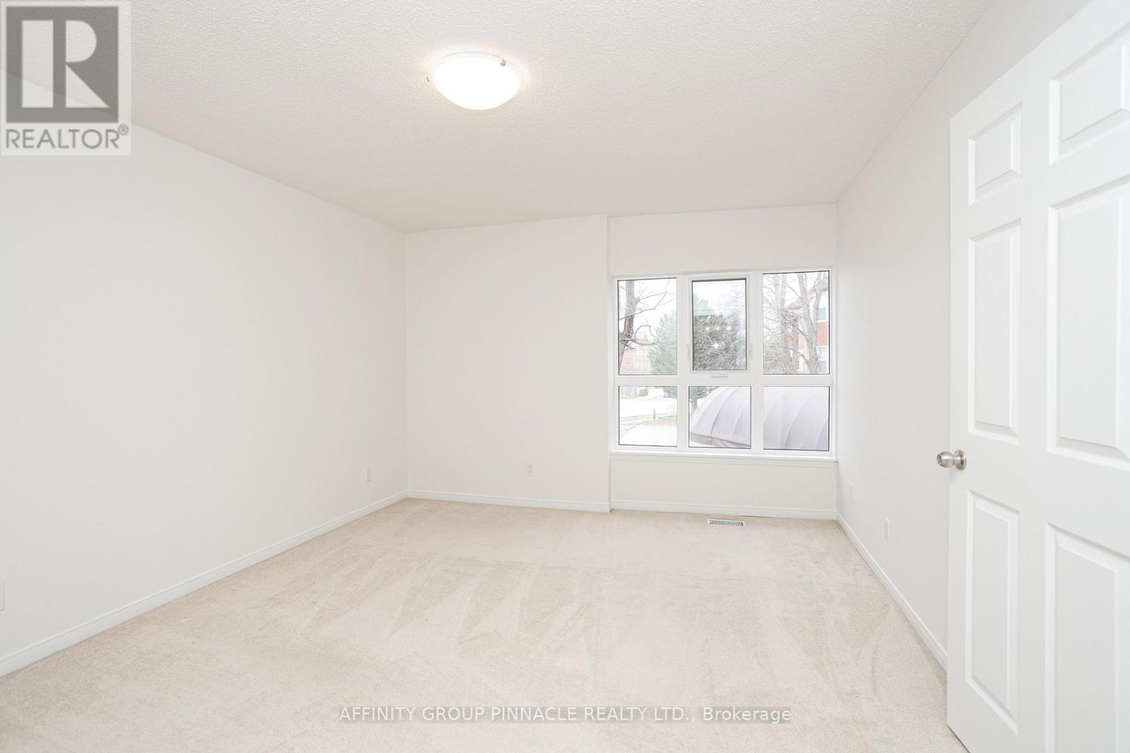 203 - 4 Heritage Way, Kawartha Lakes, Ontario K9V 5Z2 - Photo 17 - X12984466