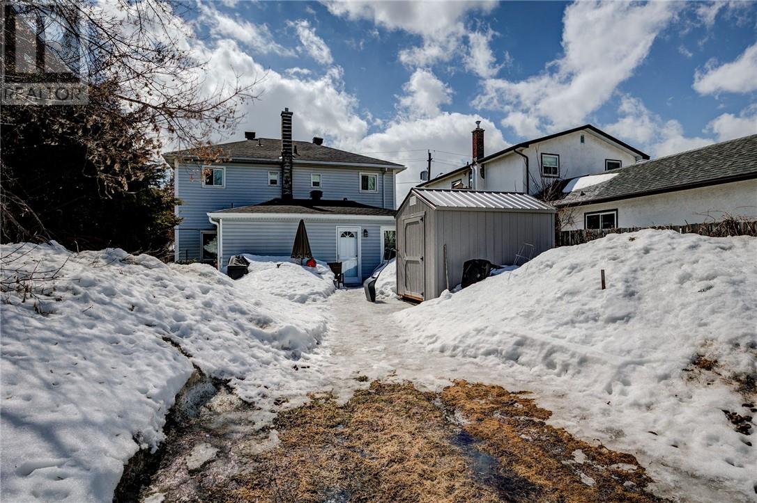 248 Dell, Greater Sudbury, Ontario  P3C 2Y6 - Photo 3 - 2127075