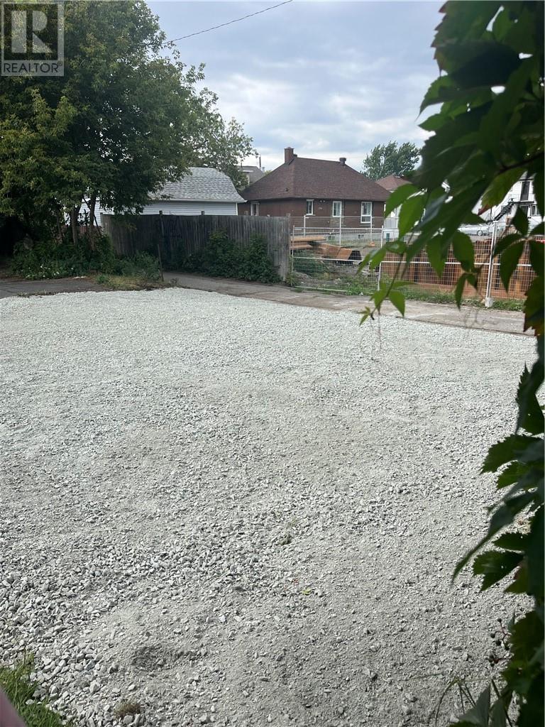 248 Dell, Greater Sudbury, Ontario  P3C 2Y6 - Photo 4 - 2127075