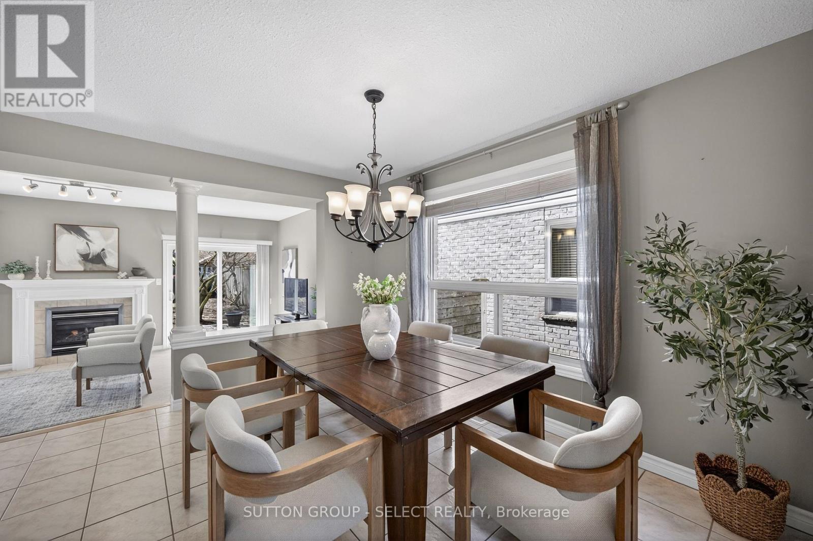 1489 Mickleborough Drive, London North, Ontario  N6G 5R6 - Photo 4 - X12984368