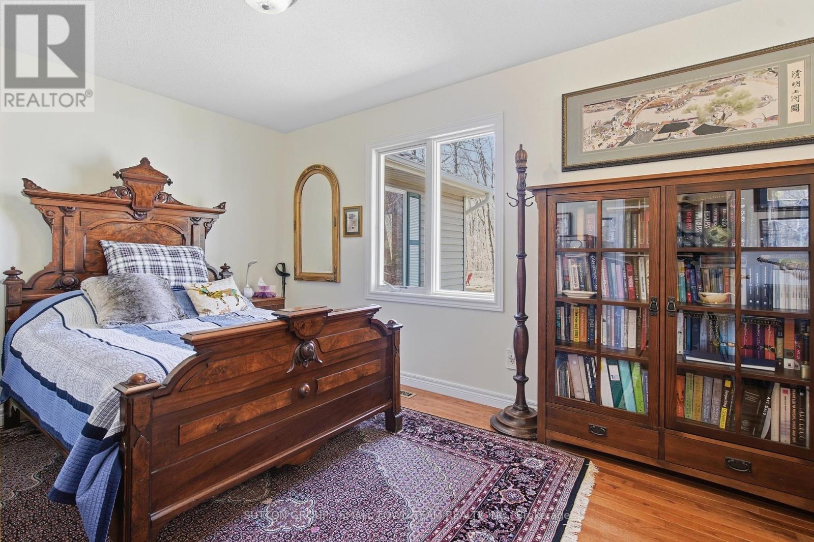 8816 Timberwood Trail, Lambton Shores, Ontario  N0M 1T0 - Photo 26 - X12984432