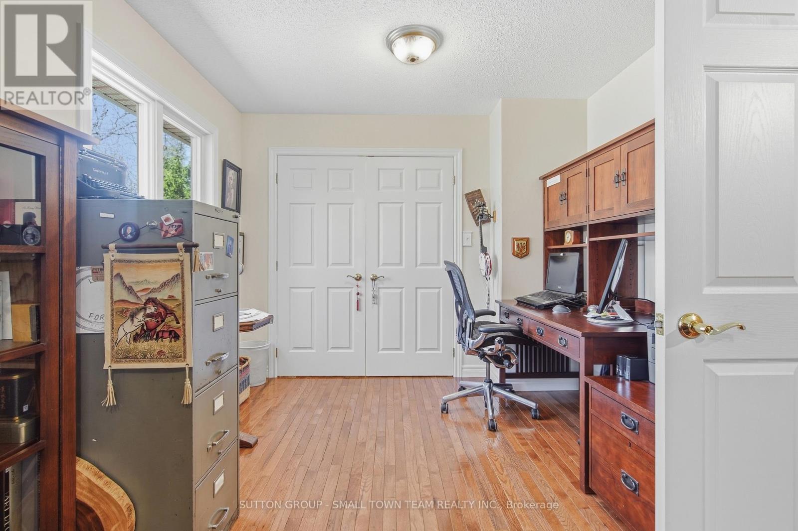 8816 Timberwood Trail, Lambton Shores, Ontario  N0M 1T0 - Photo 27 - X12984432