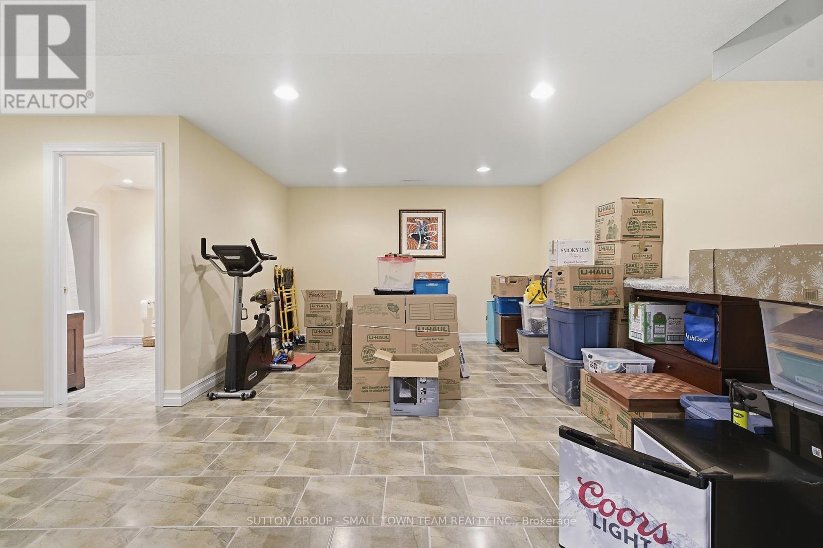 8816 Timberwood Trail, Lambton Shores, Ontario  N0M 1T0 - Photo 34 - X12984432