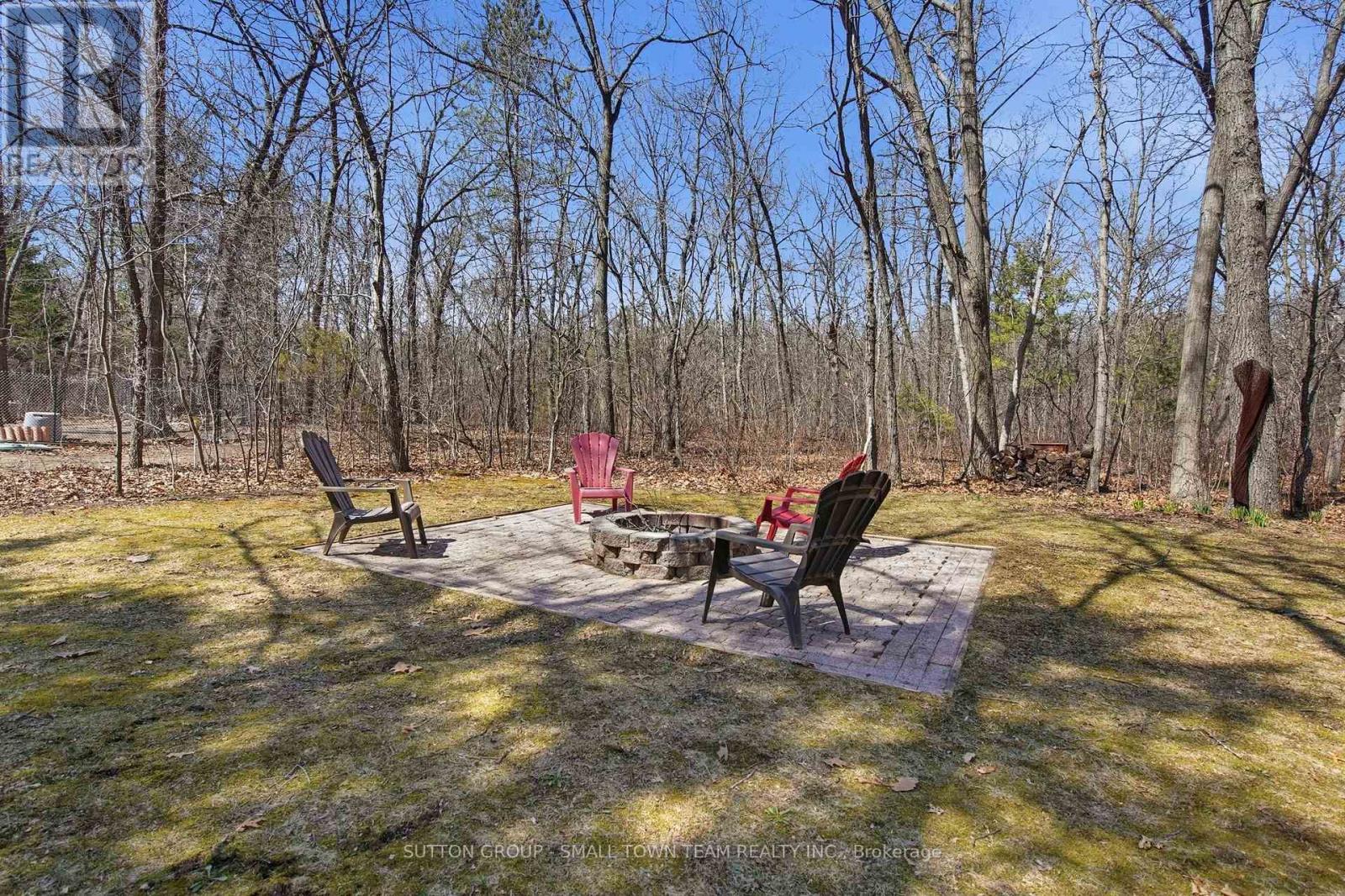 8816 Timberwood Trail, Lambton Shores, Ontario  N0M 1T0 - Photo 42 - X12984432