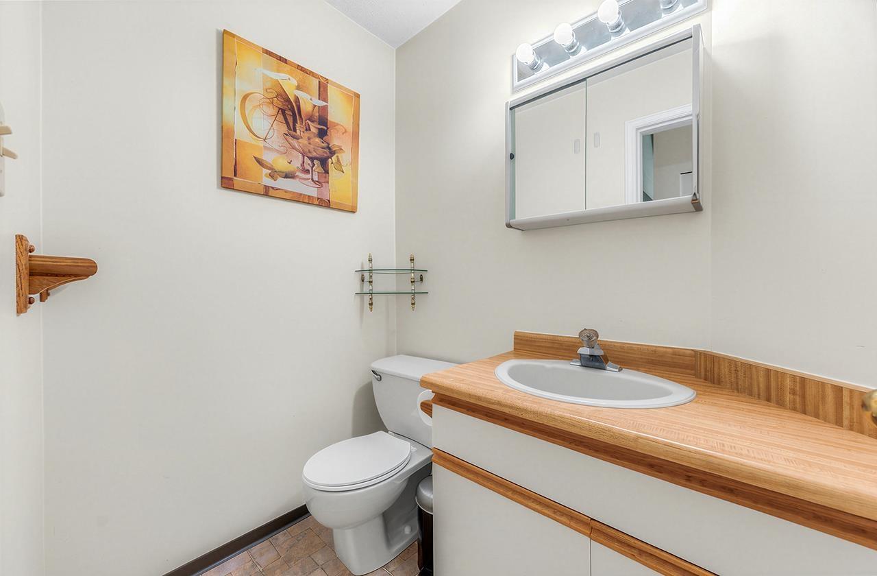 19798 34a Avenue, Langley, British Columbia  V3A 7W6 - Photo 21 - R3109812