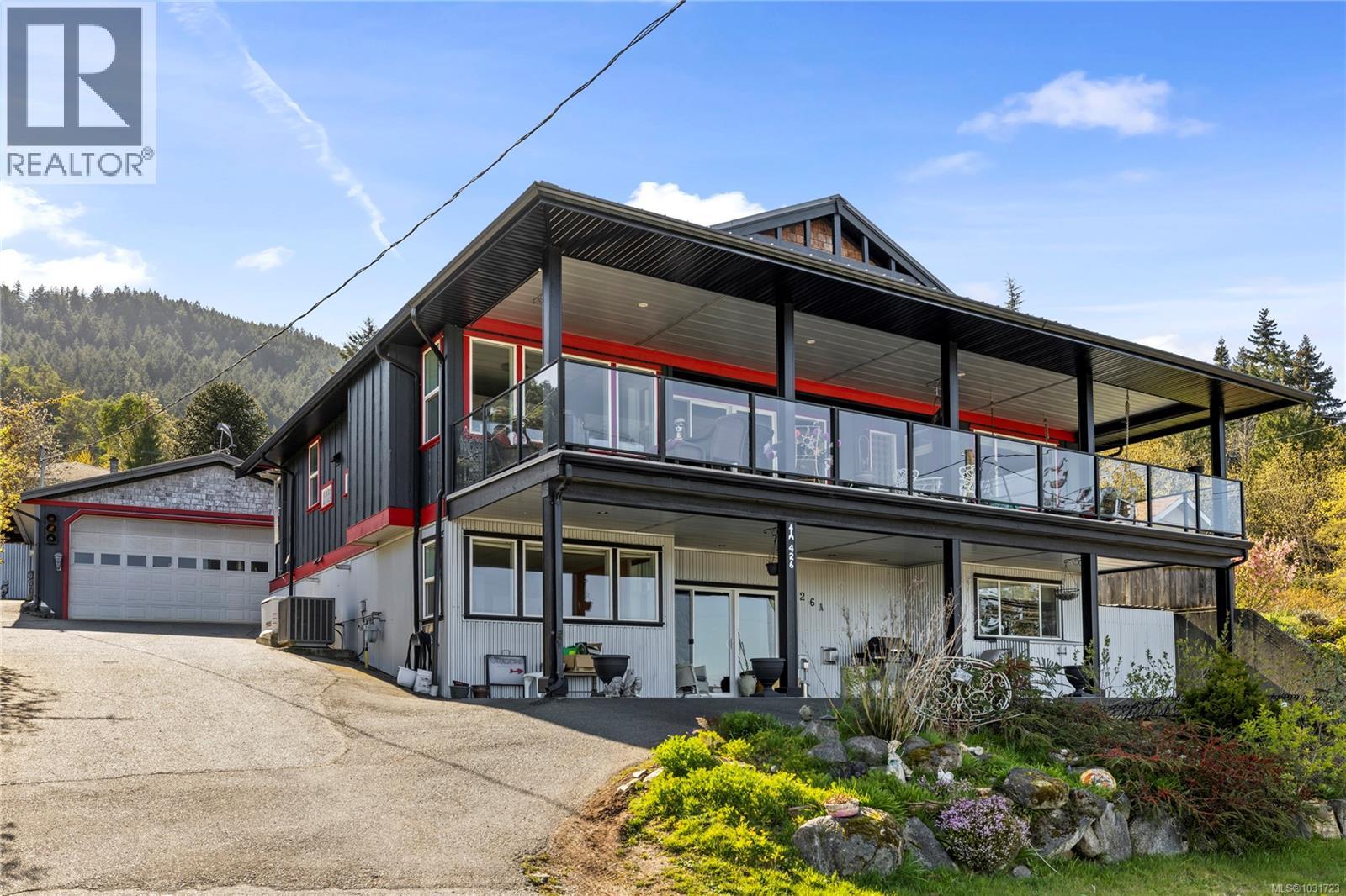 426 Davis Rd, Ladysmith, British Columbia