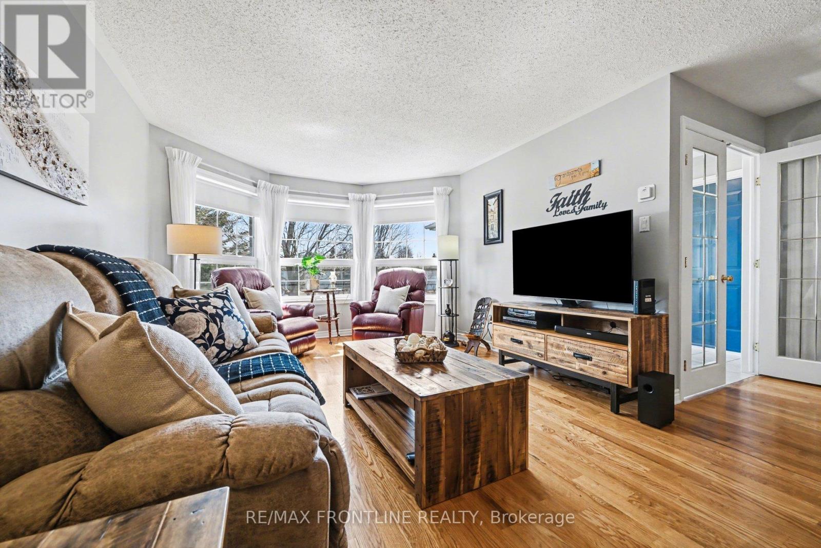 29 Decaria Boulevard, Perth, Ontario  K7H 3P8 - Photo 5 - X12984386