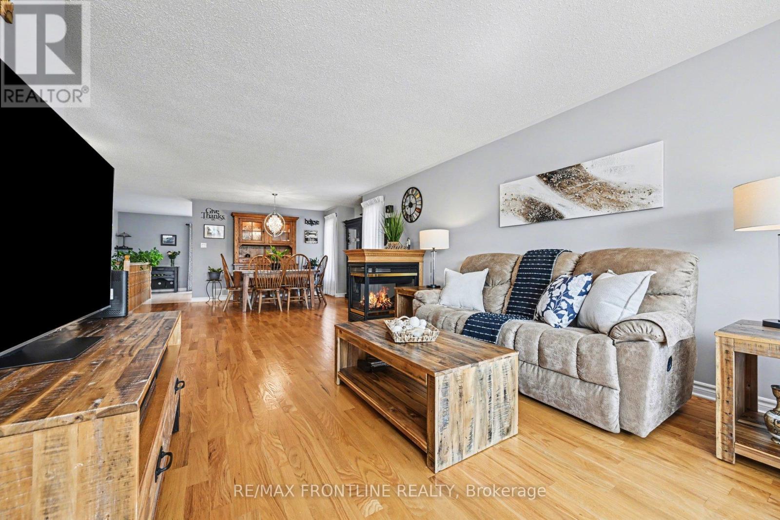 29 Decaria Boulevard, Perth, Ontario  K7H 3P8 - Photo 8 - X12984386