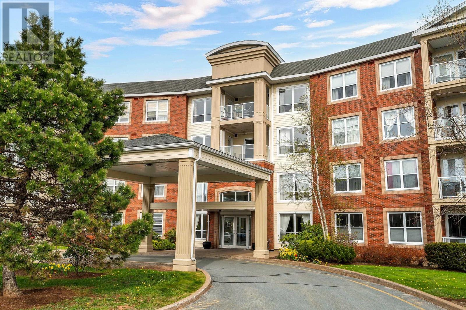 101 52 Whitehall Crescent, Dartmouth, Nova Scotia