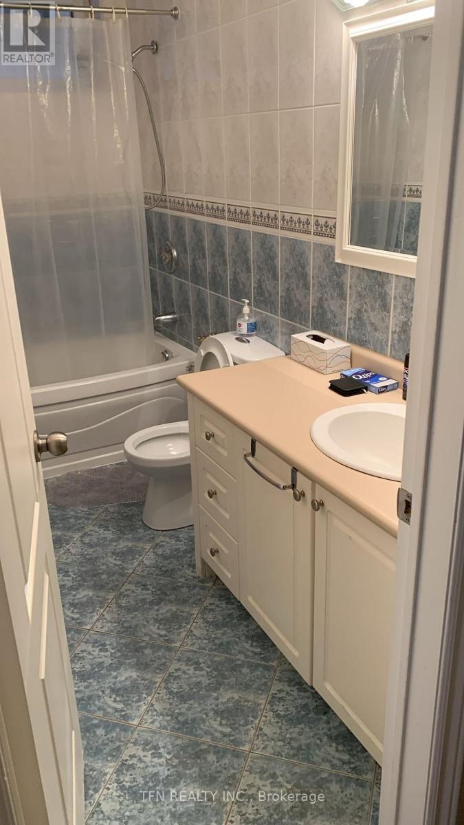 Lower - 149 Cedric Avenue, Toronto, Ontario  M6C 3X7 - Photo 6 - C12973556