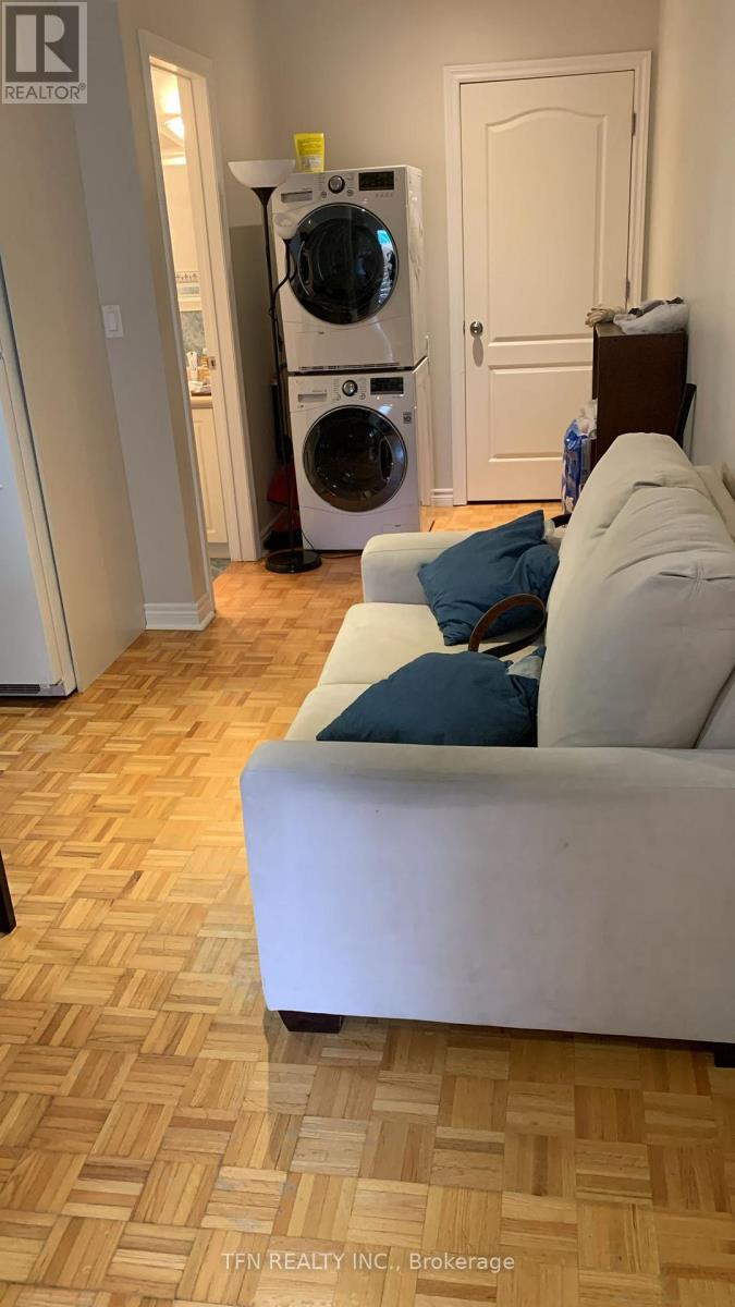 LOWER - 149 CEDRIC AVENUE, Toronto, Ontario