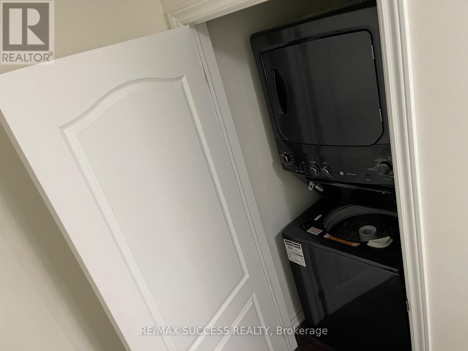 3 Aries Street, Brampton, Ontario  L6Y 5Z2 - Photo 12 - W12969084