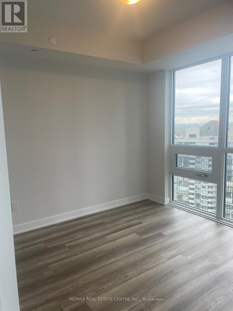 1811 - 430 Square One Drive, Mississauga, Ontario  L5B 0L6 - Photo 14 - W12979146