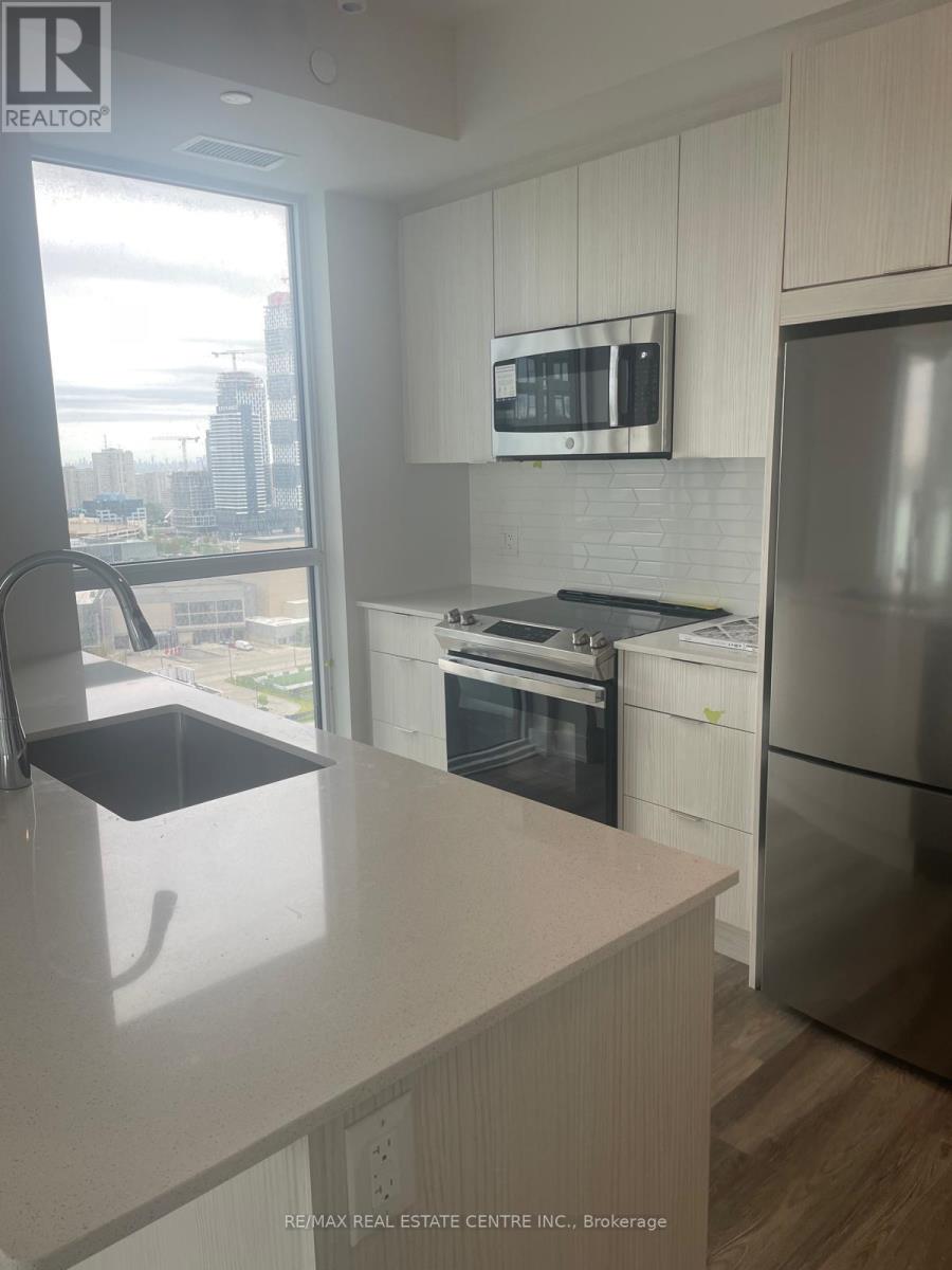 1811 - 430 Square One Drive, Mississauga, Ontario  L5B 0L6 - Photo 9 - W12979146