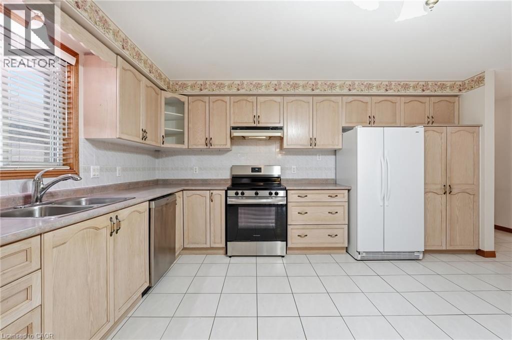 58 Byng Street, Hamilton, Ontario  L9B 2G1 - Photo 15 - 40813474