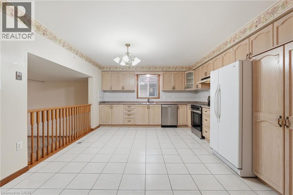 58 Byng Street, Hamilton, Ontario  L9B 2G1 - Photo 13 - 40813474