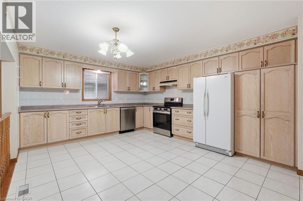 58 Byng Street, Hamilton, Ontario  L9B 2G1 - Photo 14 - 40813474