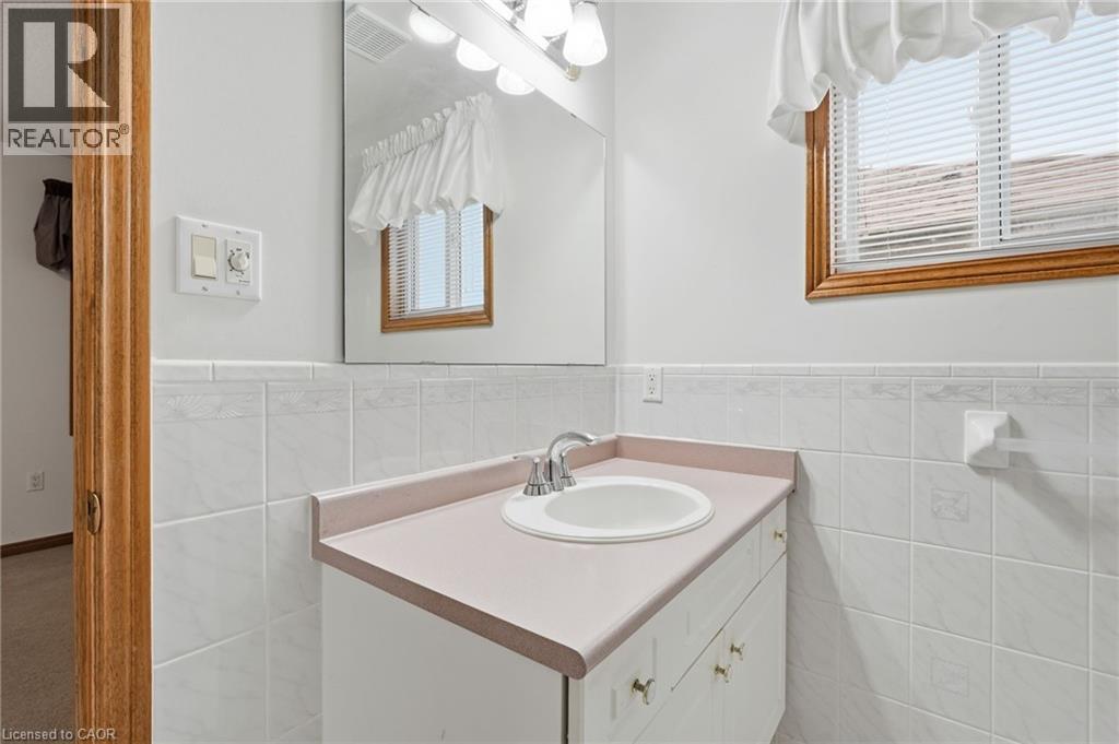 58 Byng Street, Hamilton, Ontario  L9B 2G1 - Photo 30 - 40813474