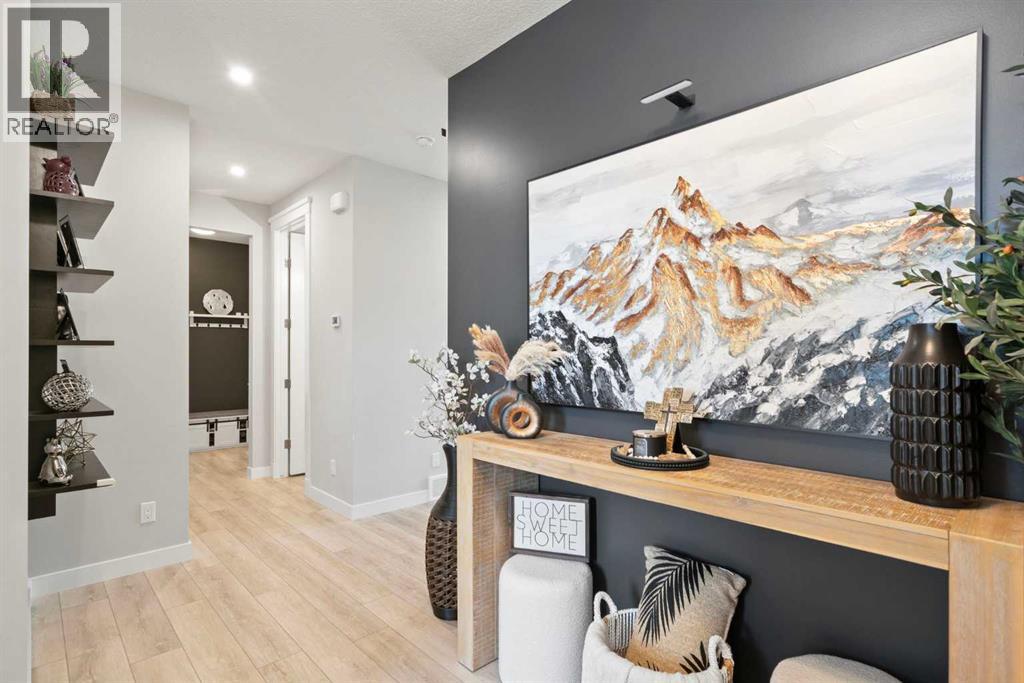 36 Cranbrook Cape Se, Calgary, Alberta  T3M 3L5 - Photo 2 - A2294493