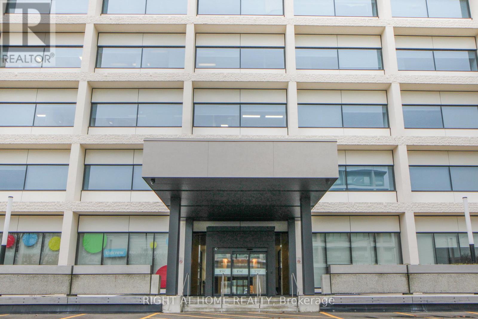 305 - Rms 2,4,10 - 240 Duncan Mill Road, Toronto, Ontario  M3B 3S6 - Photo 2 - C12984390