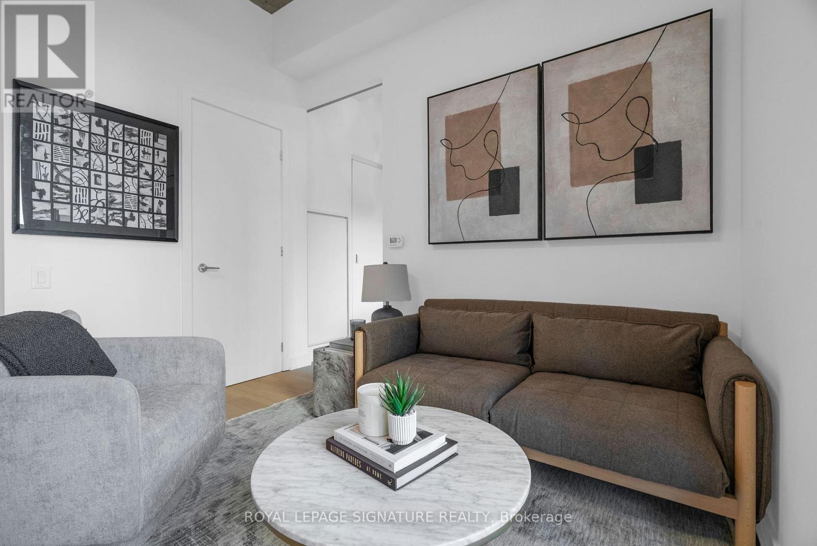 606 - 11 Charlotte Street, Toronto (Waterfront Communities), Ontario  M5V 0M6 - Photo 5 - C12984408