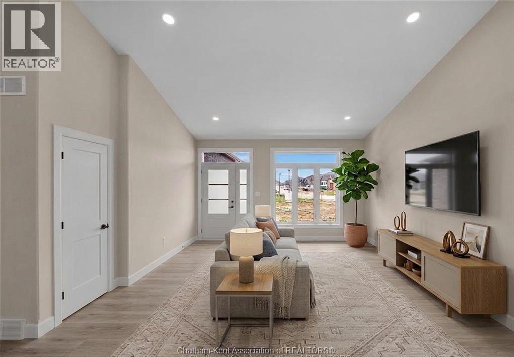 567 Keil Trail North, Chatham, Ontario  N7L 0G8 - Photo 2 - 26007807