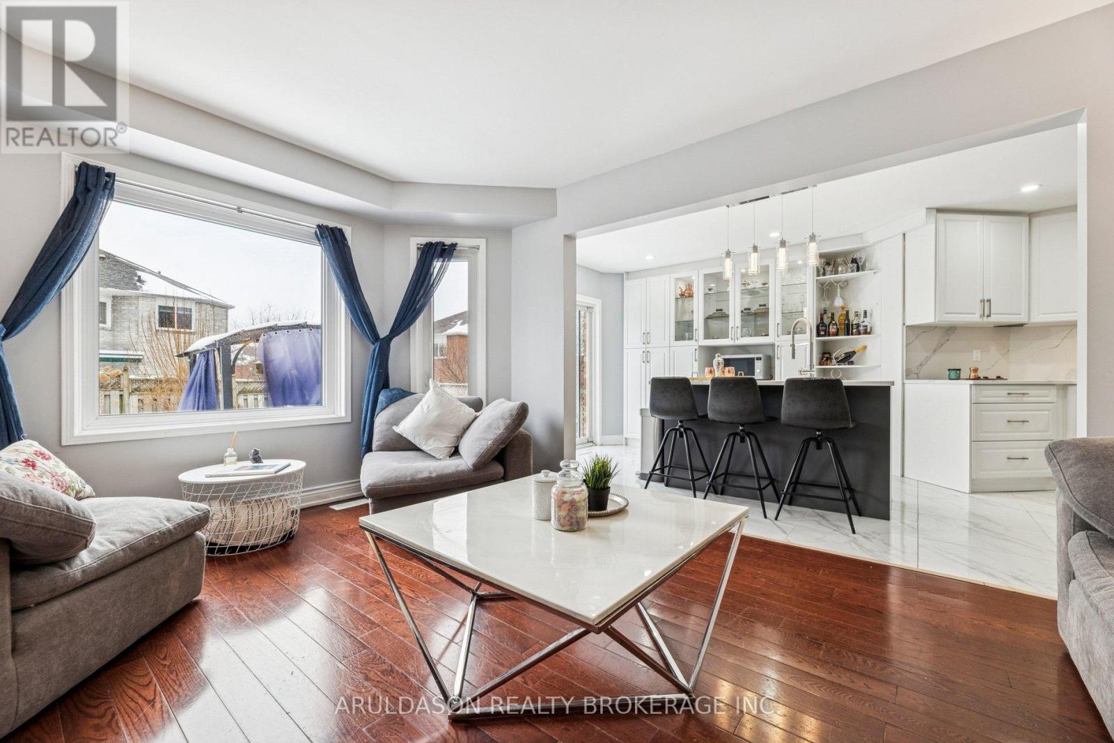 3 Booth Crescent, Ajax (Central), Ontario  L1Z 1H6 - Photo 6 - E12984330